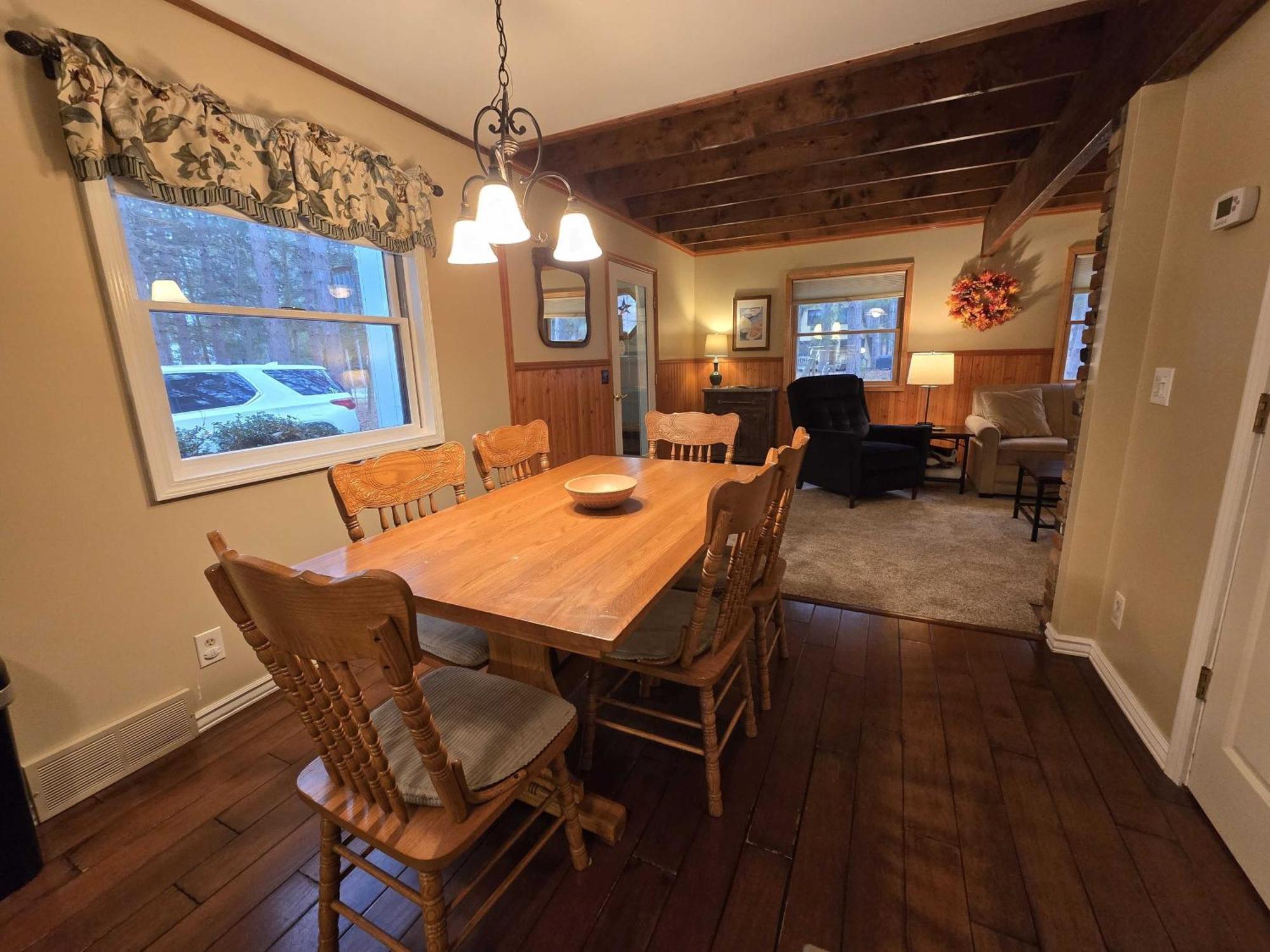 Saltbox Villa Thompsonville Екстериор снимка