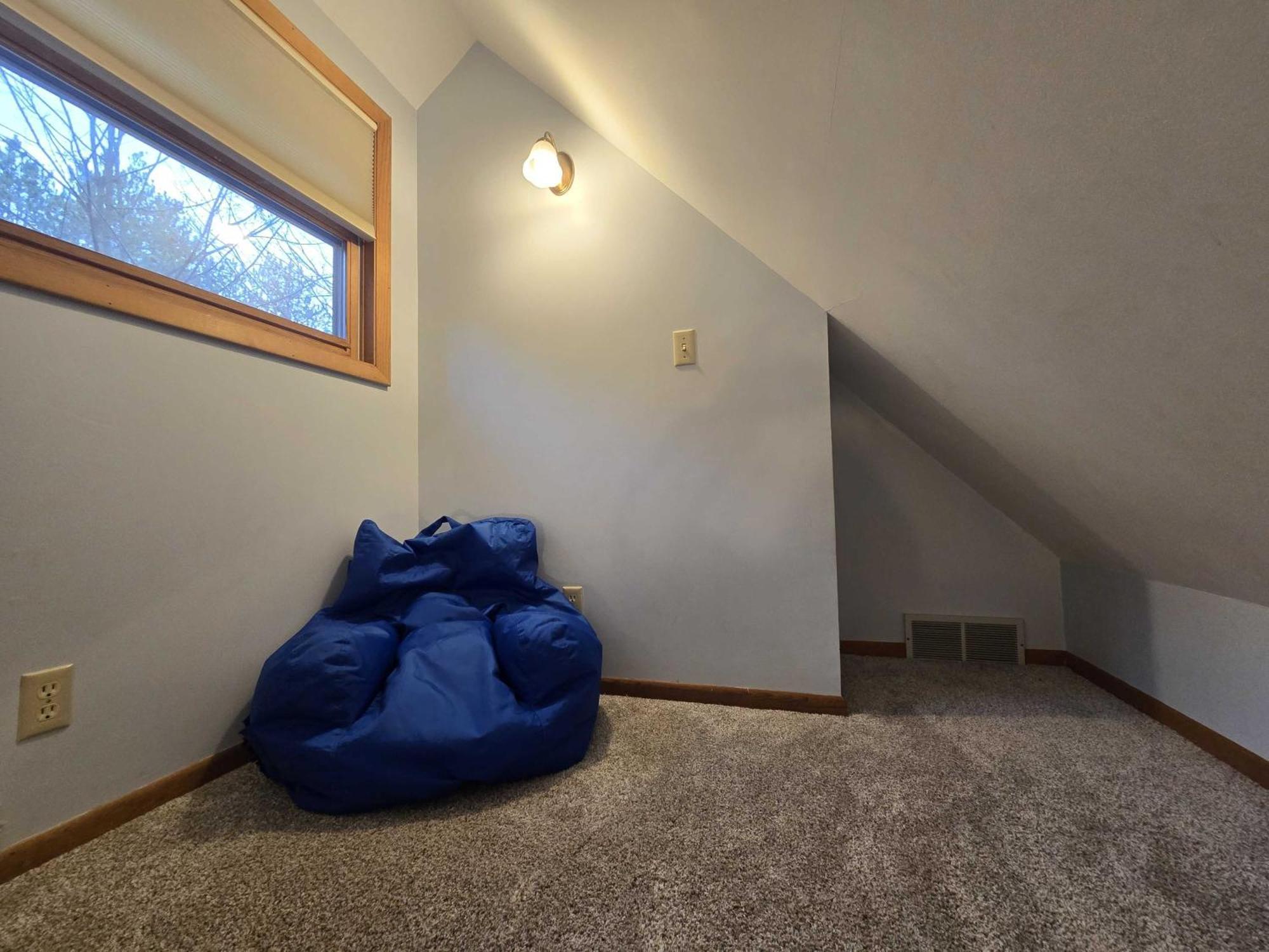 Saltbox Villa Thompsonville Екстериор снимка