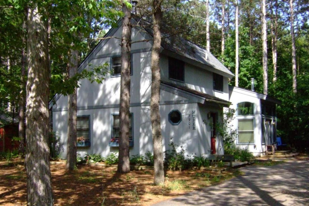 Saltbox Villa Thompsonville Екстериор снимка